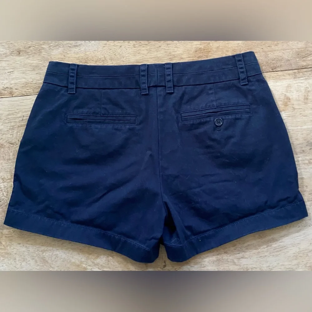 J‎ Crew Women’s Sz 4 4” Navy Chino Shorts